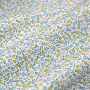Liberty Quilting - Lasenby Cotton - Flower Show Coastal Walk Suffolk Field A - 50 cm