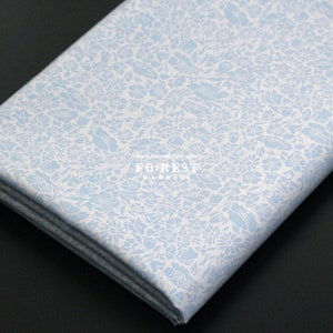 Liberty of London (tessuto in cotone Tana Lawn) - Cielo papavero tono su tono - 50 cm