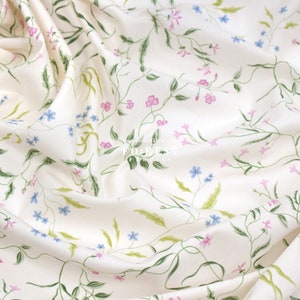 Liberty of London (tessuto in cotone Tana Lawn) - Collezione Bridgerton Regal Blossom B - 50 cm