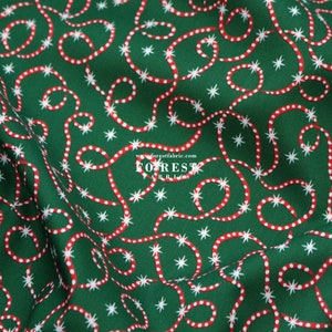 Liberty of London (Tessuto di cotone Tana Lawn) - Festive Sparkle Christmas Green - 50 cm