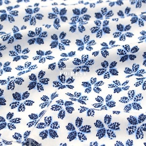cotton - sakura traditional Japanese style print fabric white - 50cm