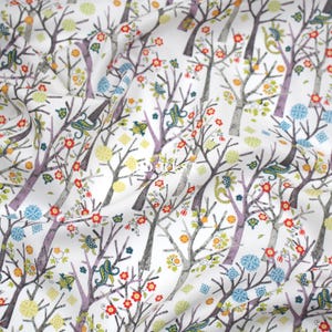 Liberty of London (tessuto di cotone Tana Lawn) - Libro di storie Tuesday Trees - 50 cm