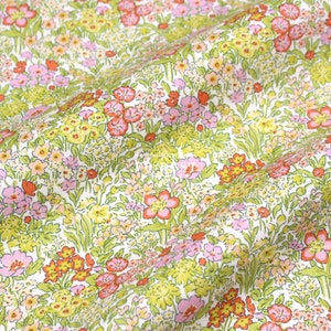 Liberty Quilting - Cotone Lasenby - Tessuto Garden Party (Blooming Flowerbed B) - 50 cm50 cm