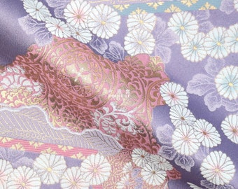 Gold Brocade - Chrysanthemum flower Japanese style KINRAN fabric LIGHT PURPLE - 25cm