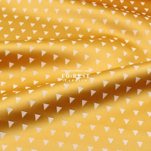 Gold Brocade - Traditional Uroko Japanese style KINRAN Anime fabric - 25cm