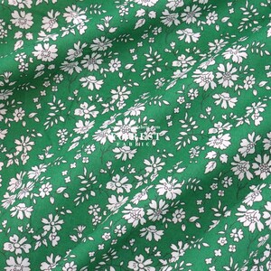 Liberty of London (tessuto di cotone Tana Lawn) - VERDE CAPEL - 50 cm