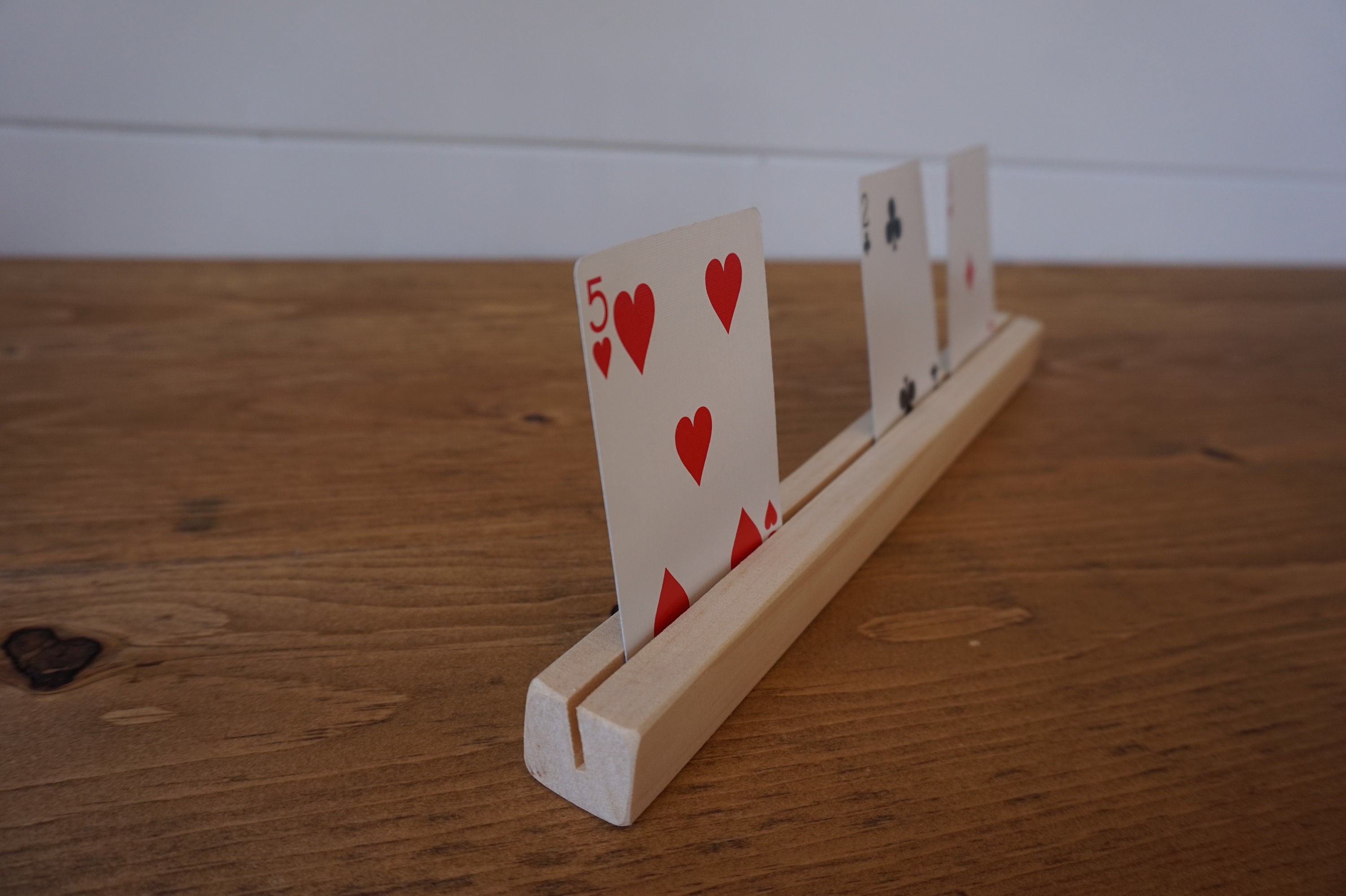 Support de carte de jeux pour petite main... Holders | Etsy