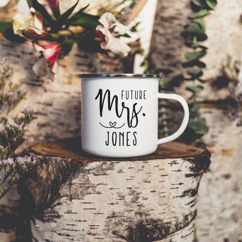 Taza de la futura señora, taza de camping, taza de fogata, taza de la futura señora, tazas de la señora, taza de campamento imagen 2