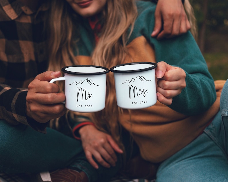 Mr and Mrs Camp Mugs Set Personalized Wedding Gifts Mr Mrs Campfire Mugs Mountains Elopement Gift