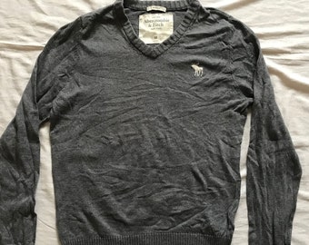 Abercrombie And Fitch Men's Gray V-Neck Pullover Sweater Gray Size Medium Muscle