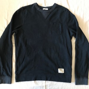 Abercrombie And Fitch Long Sleeve Pullover Sweater Size Large Slim Muscle Navy Blue