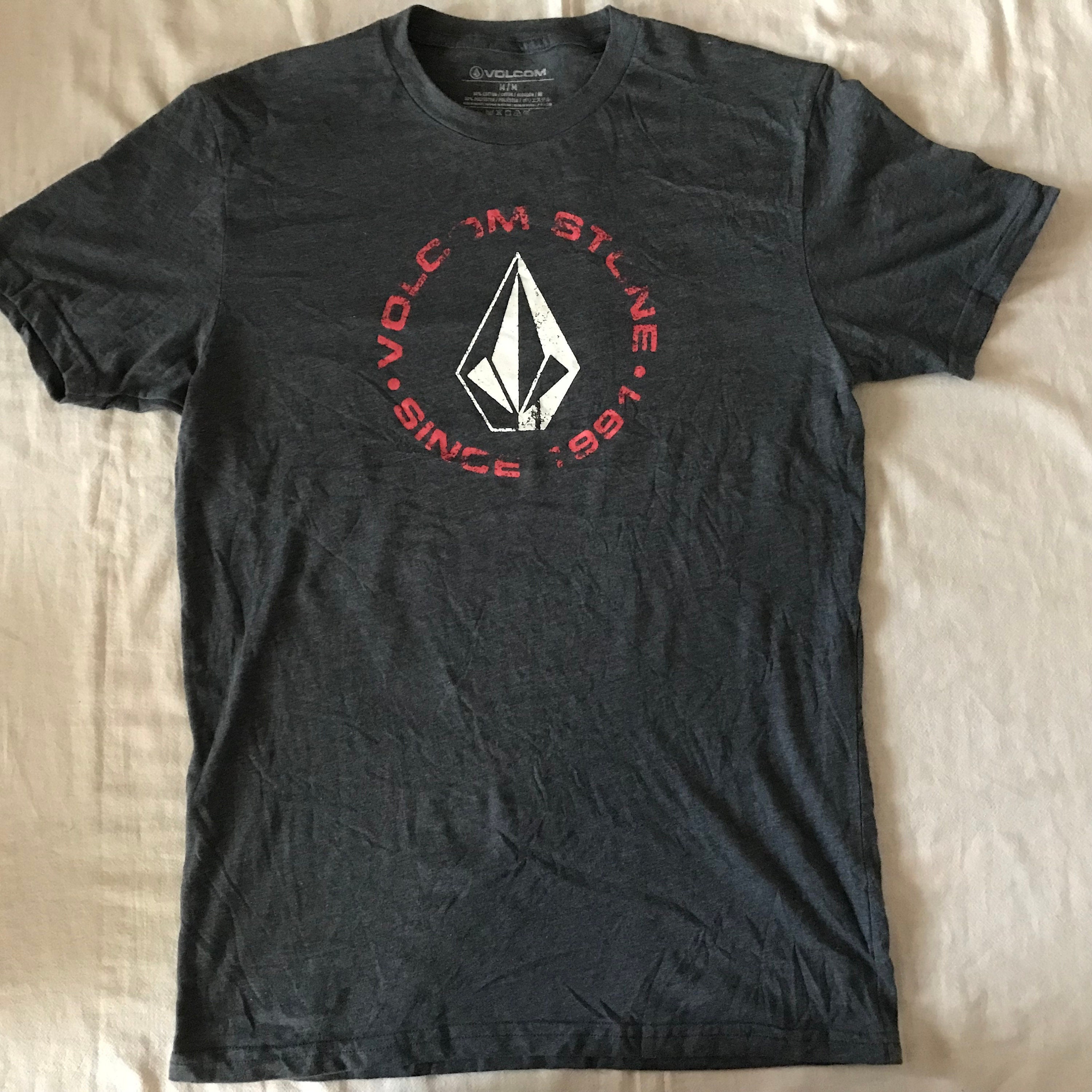 90s VOLCOM ボルコム アートTシャツ L相当 USA 90's VOLCOM ボルコム プリントロゴ ブラック 黒 Tシャツ