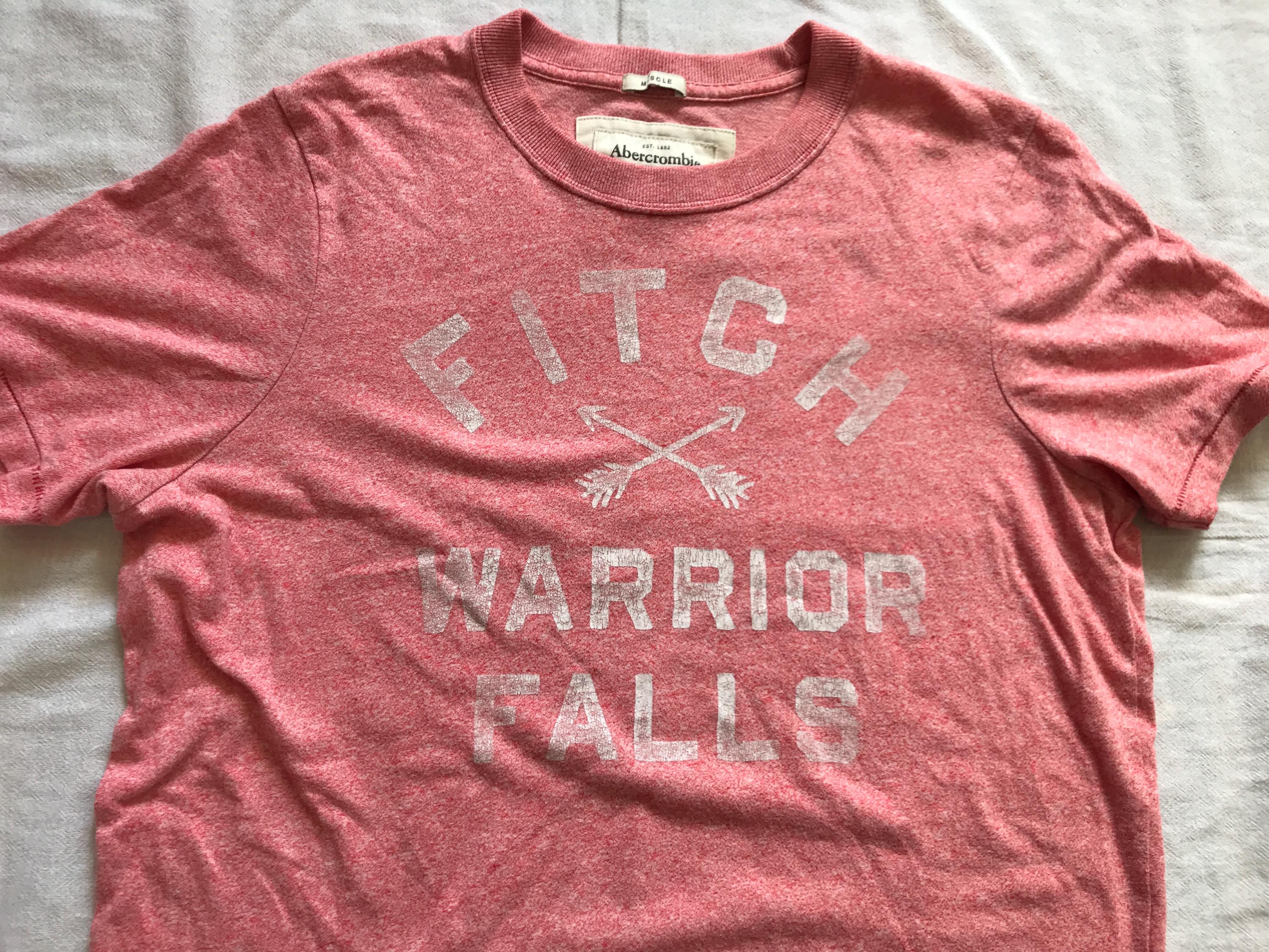 Abercrombie and Fitch ~ Warrior Falls ~ Classic Slim Men