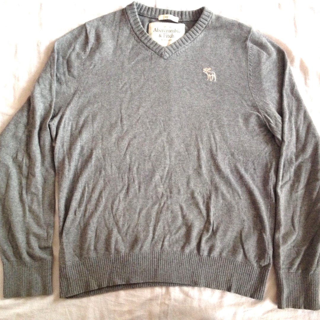 Abercrombie & Fitch Men's Dark Gray V-neck Pullover Sweater Size