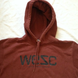 WeSC We Are The Superlative Conspiracy Sweden Classic Unisex Burgundy Hoodie Sweatshirt Cotton Medium Size image 2