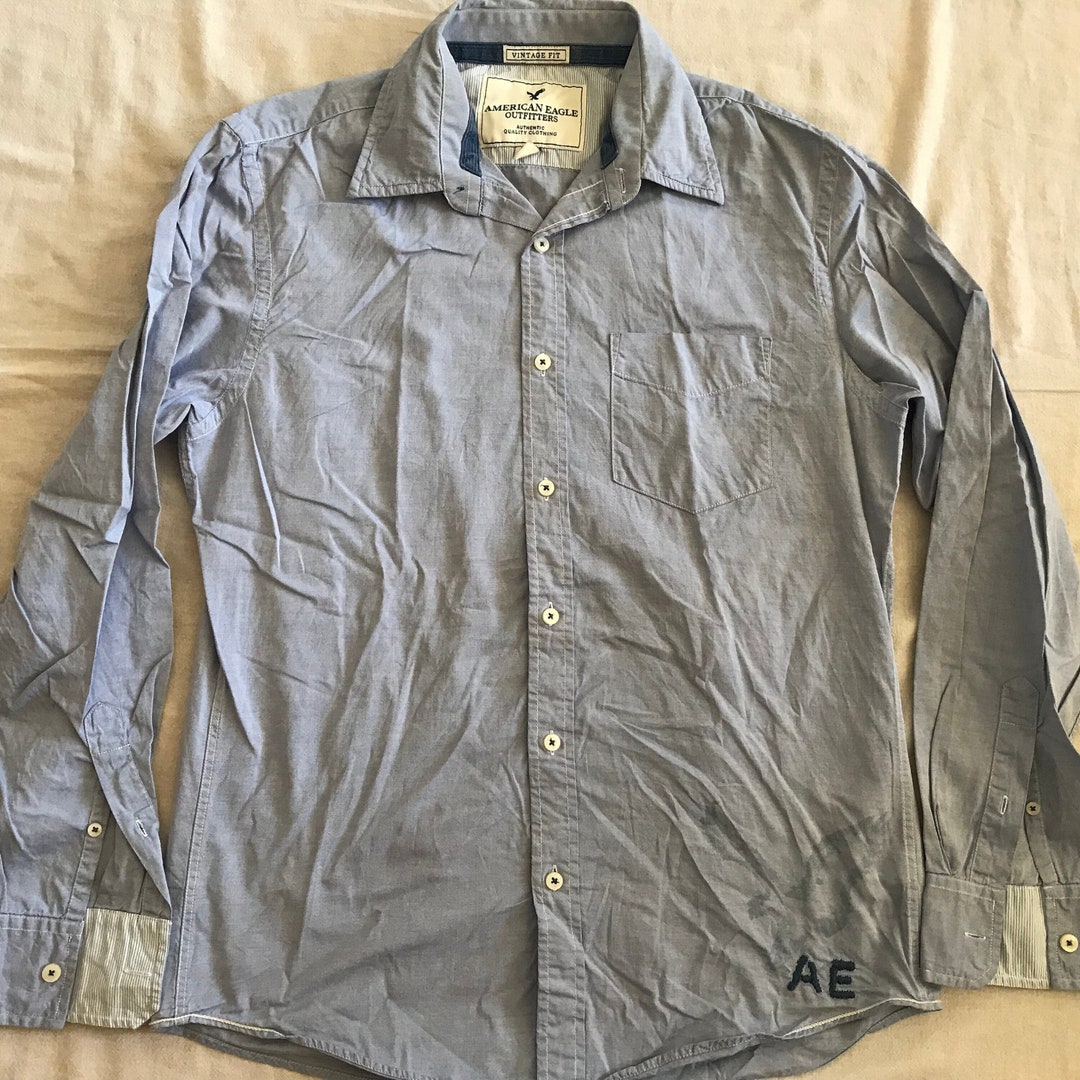 eagle fitted dress shirts American Eagle Outfitters Meen's Dress Shirt Vintage Fit Medium Size  Decorated