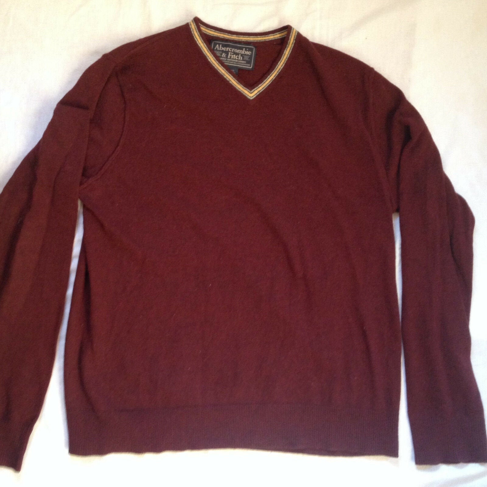 Abercrombie & Fitch Burgundy V-Neck Wool Combo Pullover Sweater Medium Size