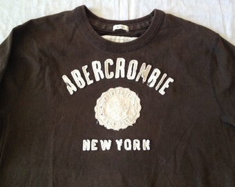 Abercrombie & Fitch ヴィンテージ風ロゴ ロングTシャツ KIC_123-4181-00291-100_prod3.
