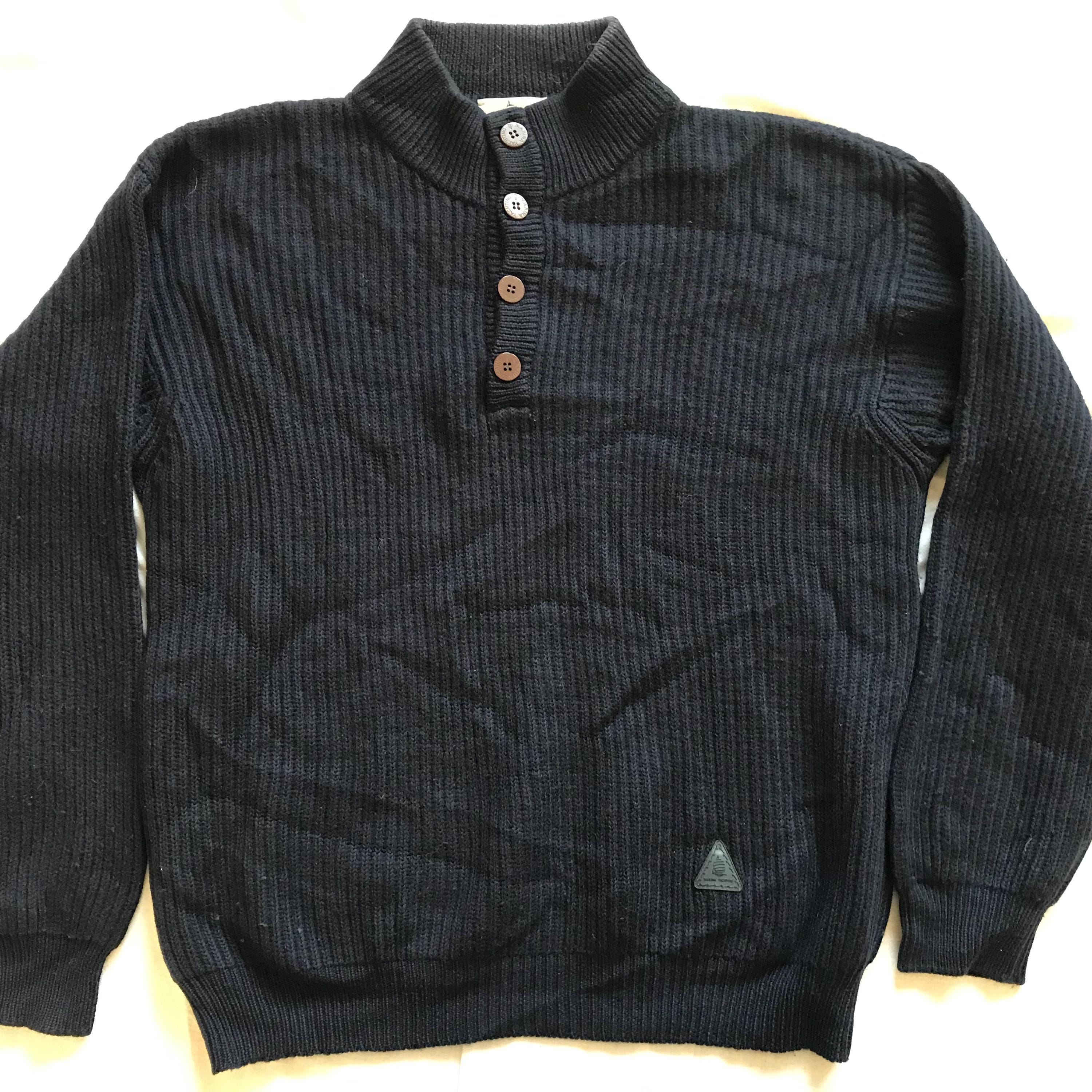 Koroshi Maglione Uomo In Cotone A Maglia Fine – Collo Alto Incrociato Con Bottoni, Strisce Sul Petto, Colore Navy