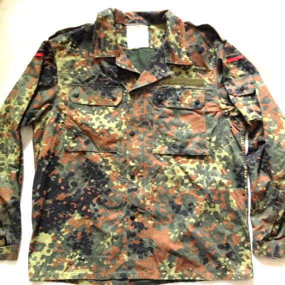 ドイツ軍迷彩フィールドシャツジャケット ジッパースナップボタン付き