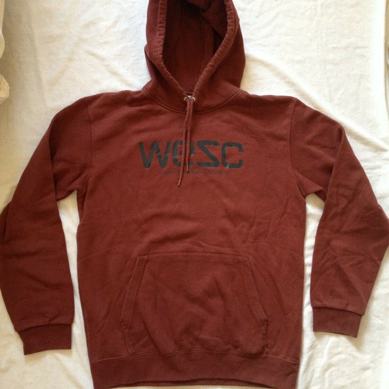 WeSC We Are The Superlative Conspiracy Sweden Classic Unisex Burgundy Hoodie Sweatshirt Cotton Medium Size image 1