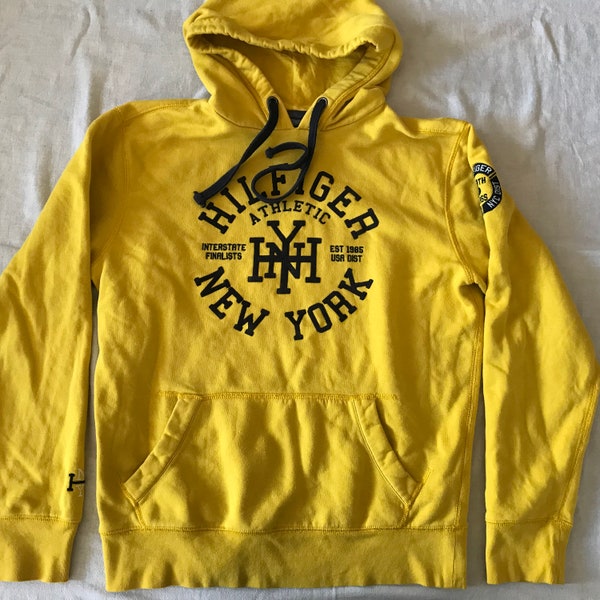 Tommy Hilfiger New York Men's Yellow Pullover Sweater Hoodie Medium Size w/ Embroidered Logo