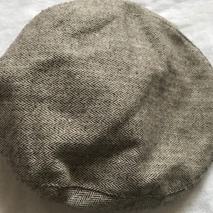 King&#39;s Style Mens Flat Hat UK Made Beige Light Brown -- Medium To Large Size 58 cm