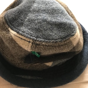 United Colors Of Benetton Plaid Broen Gray Bucket Hat Men&#39;s Unisex Wool Blend Small Size
