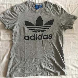 Adidas Men&#39;s Unisex Gray T-Shirt W/ Logo Graphic Print Small Size EU US UK Sports Classic