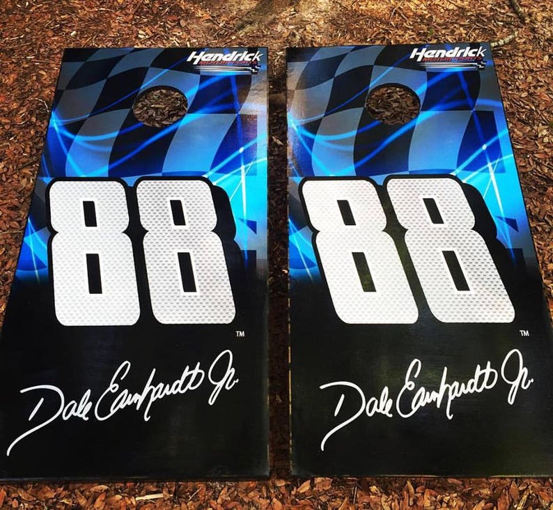 Dale Jr 88 Cornhole Set With Bags
