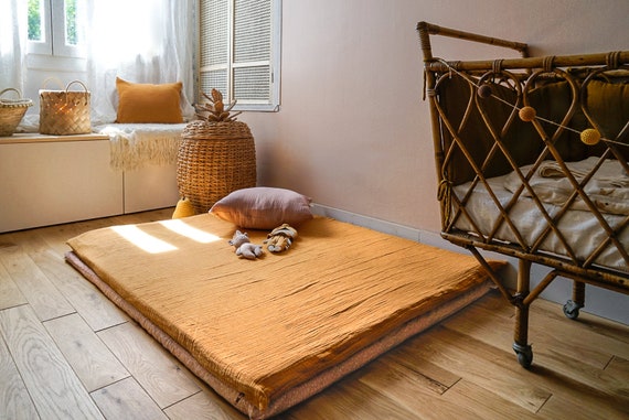 Tapis D Eveil Montessori Bebe Ocre Pour La Motricite Libre Etsy