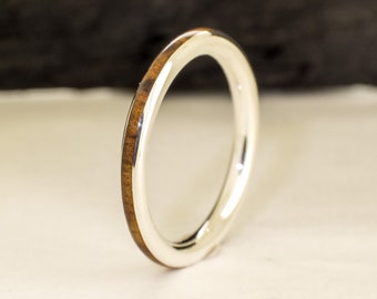 Anello in argento sterling e legno di Tuya - Alleanze con il legno - Design minimale - Anello naturale