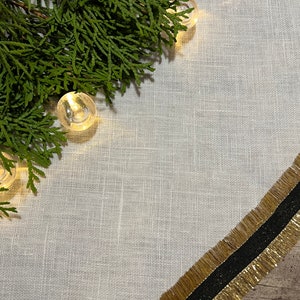White Linen Christmas tree skirt with gold lace, tree skirt,burlap tree skirt, Christmas tree decor, Christmas tree skirt