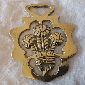 Vintage Prince of Wales Feathers Horse Brass