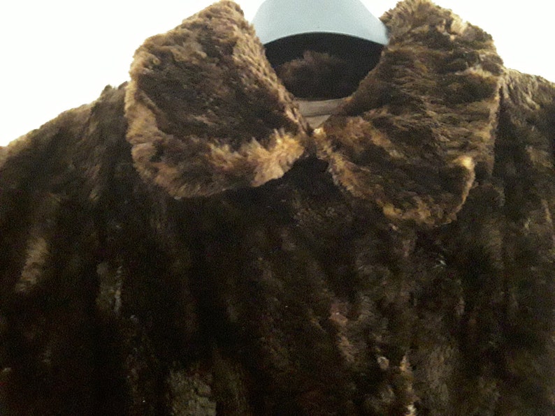 Stunning Vintage Beaver Lamb Coat