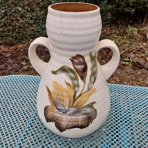 Ellgreave Vintage Ribbed Vase