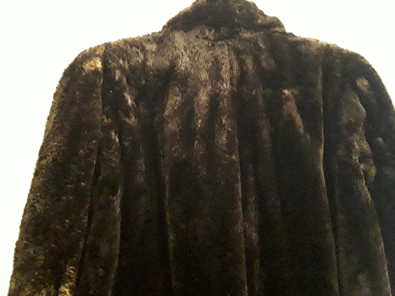 Stunning Vintage Beaver Lamb Coat