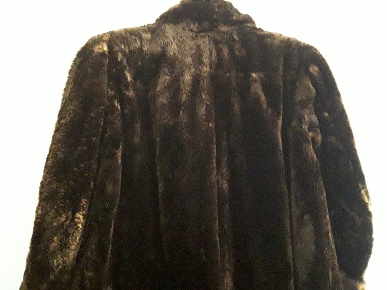 Stunning Vintage Beaver Lamb Coat