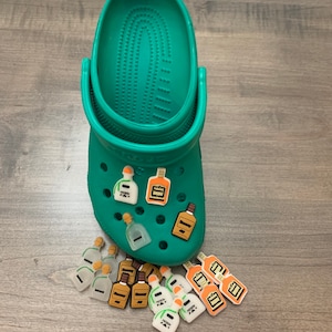 Liquor charms for clogs