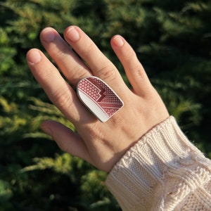 Porcelain adjustable ring, Upcycled jewelry, Red and white ceramic ring, Chinese porcelain repurposed ring, Broken plate jewelry image 9