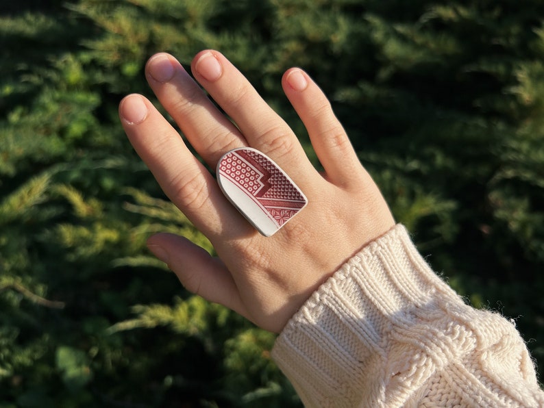 Porcelain adjustable ring, Upcycled jewelry, Red and white ceramic ring, Chinese porcelain repurposed ring, Broken plate jewelry image 9