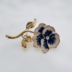 Flower Brooch  - 48x25mm