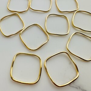 20 x Geometric Square Links  - 30x30mm