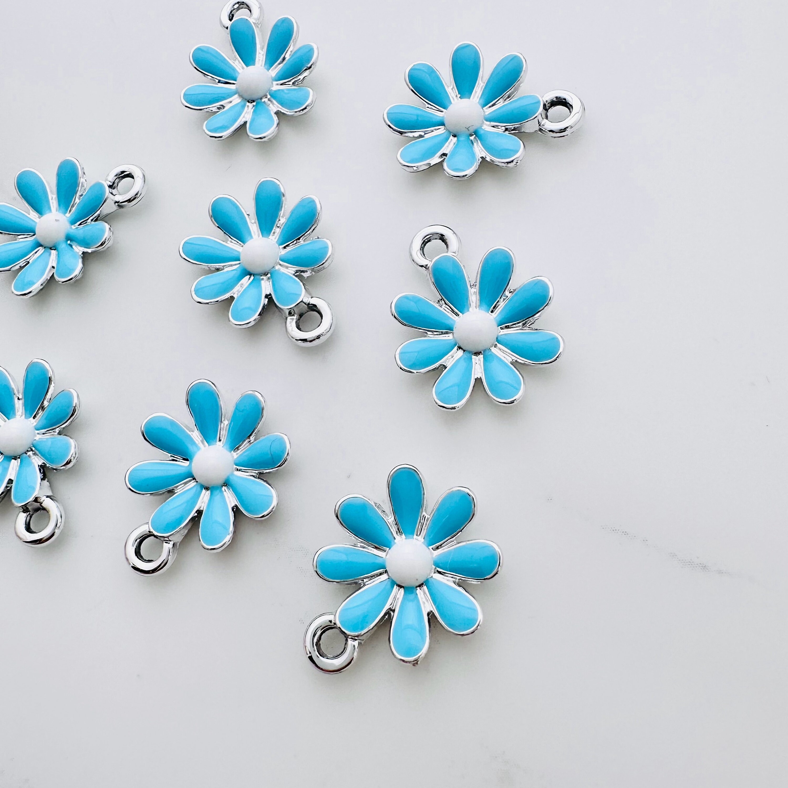 ★daisy★✾14kgf 10 X Enamel Daisy Charms - 17x14mm - Etsy