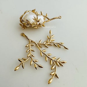 1 Pcs - Twig Branch Leaf Base Pendant Setting For Rough Stone - Gold Plated Settings  - 50x50mm