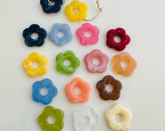 10 o 20 Ps - Perlas de Flor de Resina - 27mm / Orificio Lateral 1mm / Orificio Central 10mm