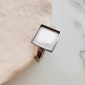 1 Pcs  - Sterling Silver Square Cabochon Ring Setting - 9x9mm