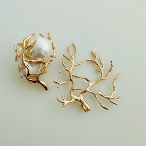 2 or 6 Ps, Coral Twig Branch Base Pendant Setting For Rough Stone - 18k Gold Plated Settings - 35x30mm