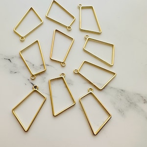 20 x Gold Plated Geometric Ring Links  -  26x19mm