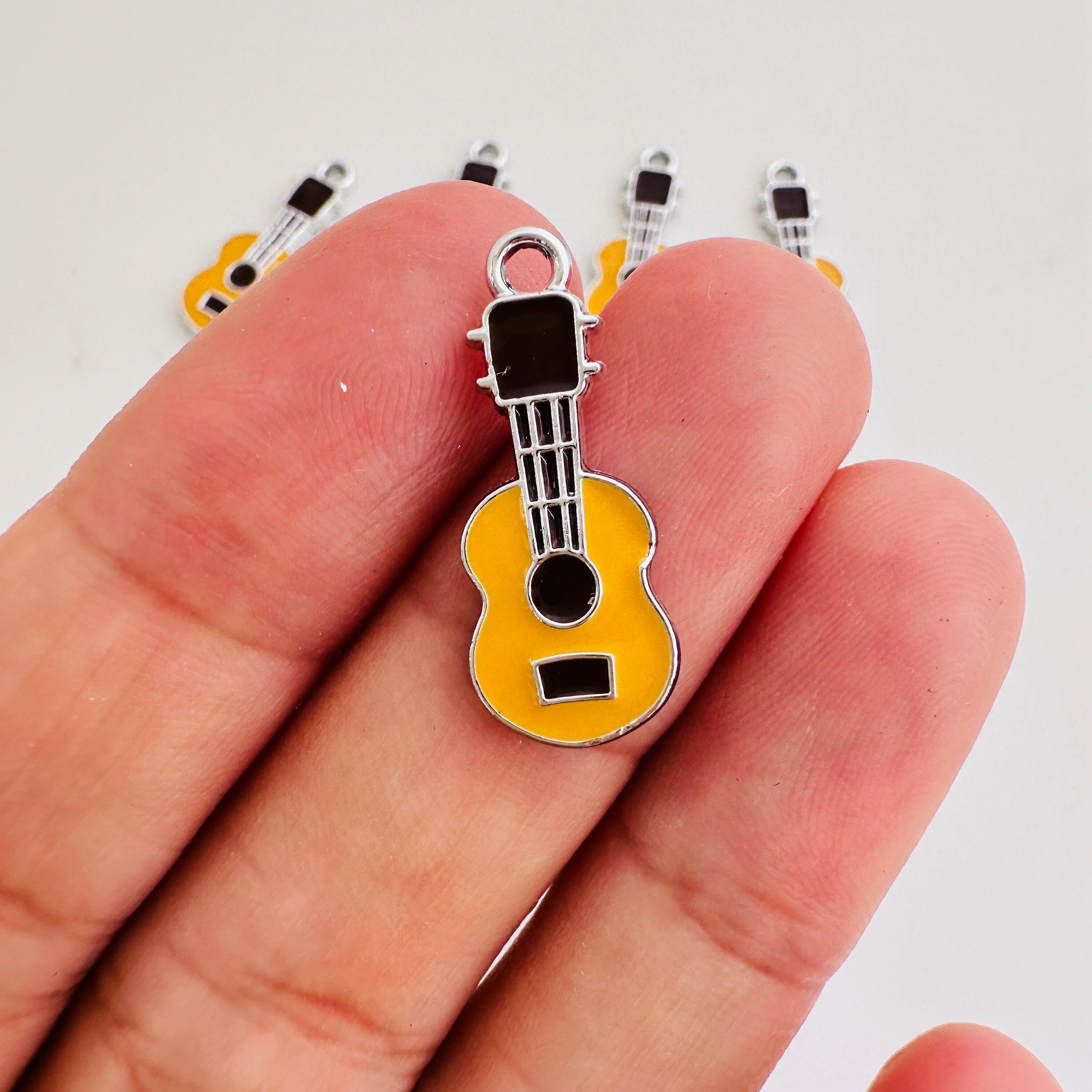Eve ミュージック チャーム 10 Pcs, Violin Charms - 23x9mm - Etsy